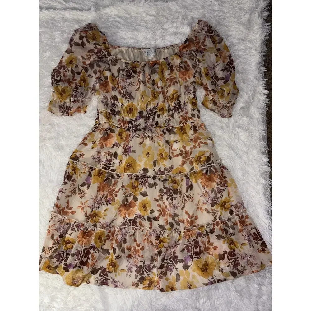 Jun & Ivy women's sz. S floral lined dress. Pretty, grt. shape - Picture 2 of 7